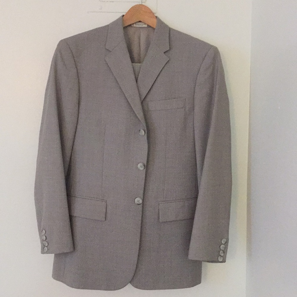 Perry Ellis light grey suit